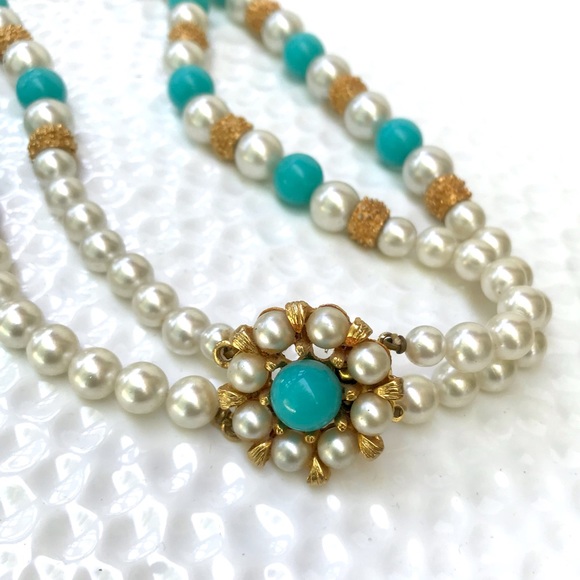 Vintage Jewelry - Vintage 50’s faux turquoise & pearl beaded double necklace